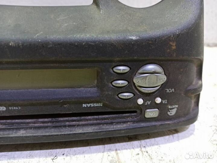 CD-проигрыватель Ниссан