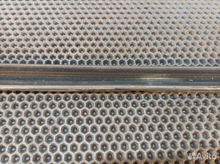 Уплотнитель стекла Renault Premium