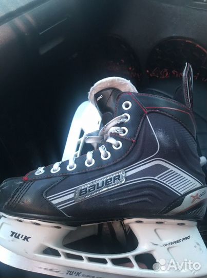 Хоккейный коньки bauer x400