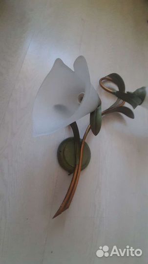 Настенный светильник бра