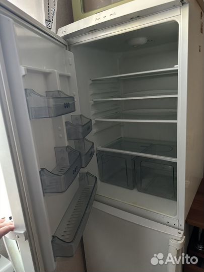 Холодильник whirlpool