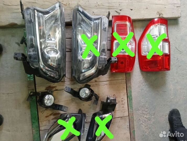 Передняя фара противотуманки Ford ranger 2016