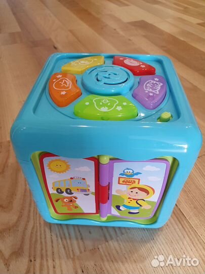Интерактивный кубик BabyGo
