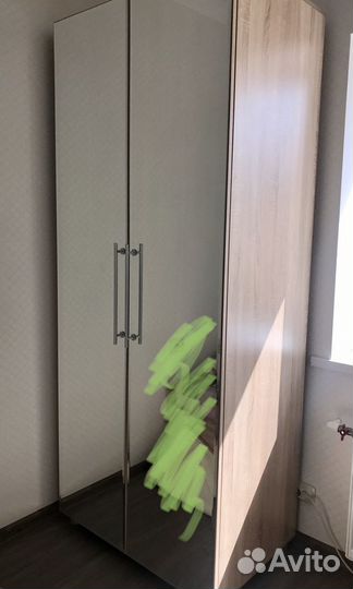 Шкаф двухстворчатый
