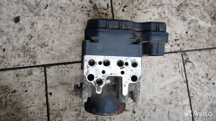 Блок насос abs toyota rav4 xa30 III