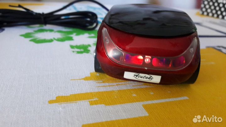 Компьютерная мышь новая- светящиеся фары