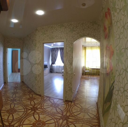 2-к. квартира, 55 м², 1/10 эт.