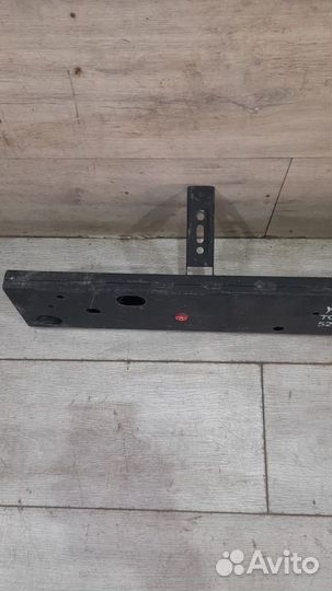 Усилитель переднего бампера Toyota Hilux 8 С 2015