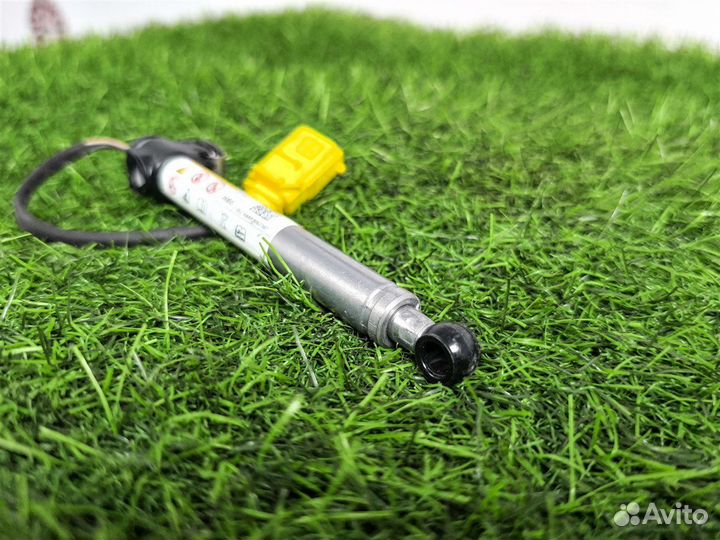 Пиропатрон петли капота Audi Q5 FY 2.0 дизель 2021