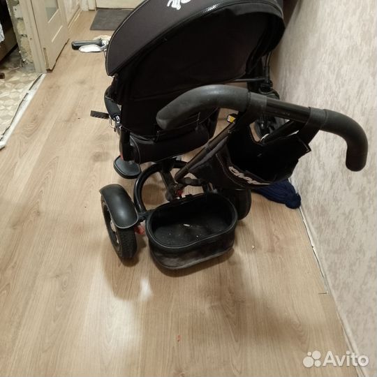 Трехколесный велосипед