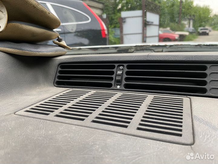 Дефлекторы печки BMW E21