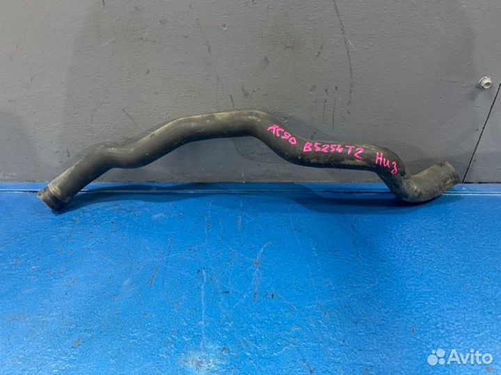 Патрубок охлаждения нижний Volvo Xc90 1 Поколение