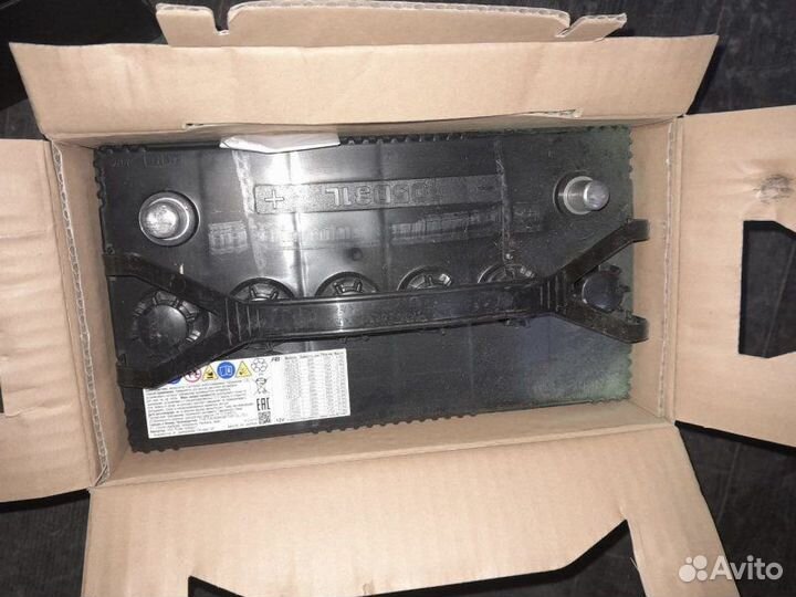 Аккумулятор правый Toyota Land Cruiser 200