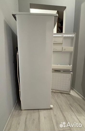 Холодильник Бирюса-18