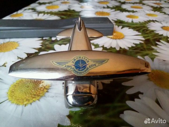 Статуэтка - часы