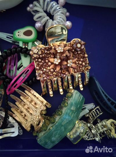 Заколки для волос