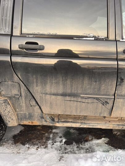 Дверь на УАЗ патриот Авантюрин Металлик