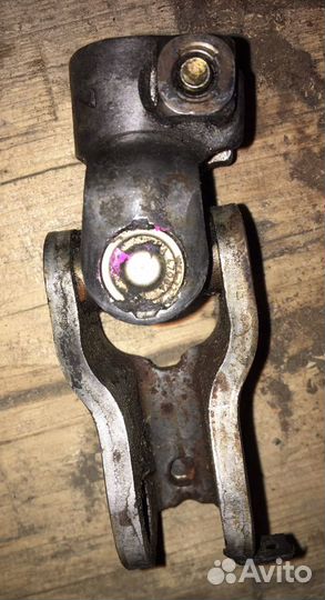 Нижний рулевой карданчик мазда фамилия