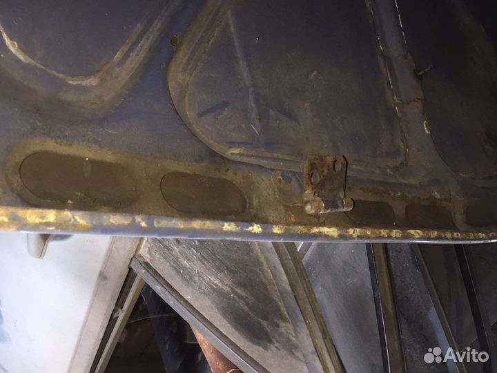 Капот Ваз 2105