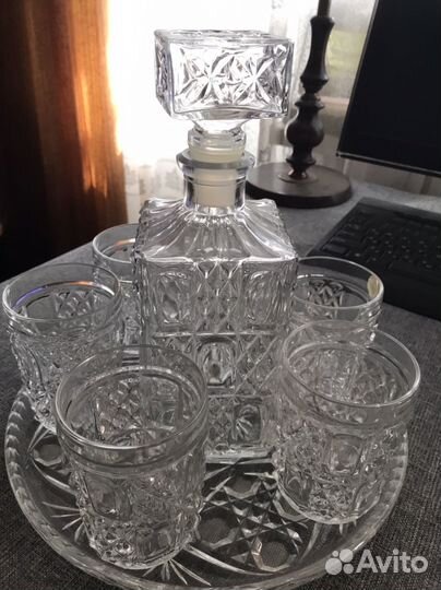 Графин хрустальный с подносом и стаканами, раритет