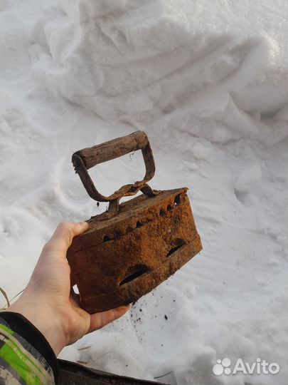Утюг старинный