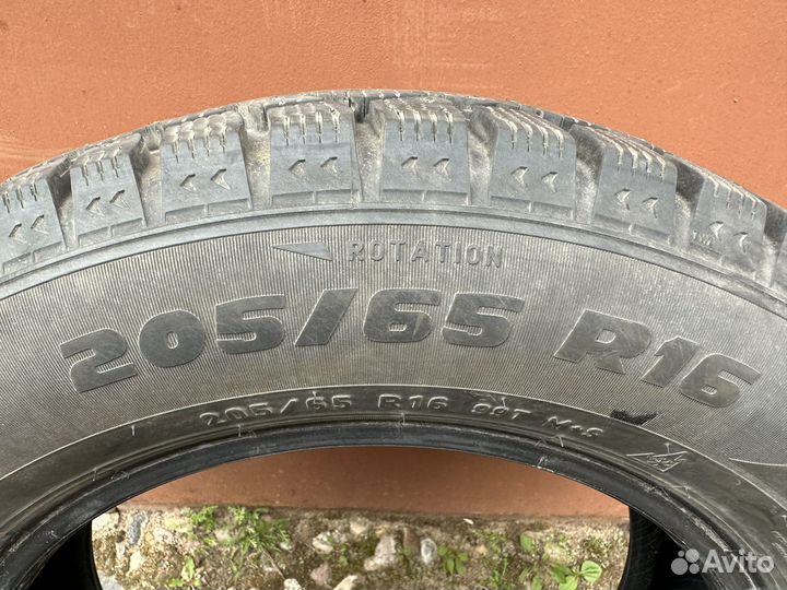 Pirelli Formula Ice 205/65 R16 99T