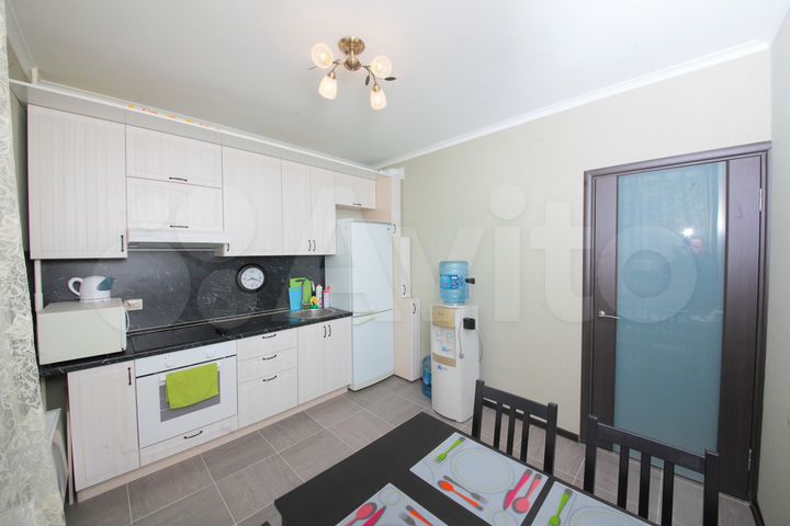 2-к. квартира, 64 м², 17/25 эт.