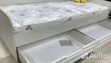 Кровать с ящиками в детскую