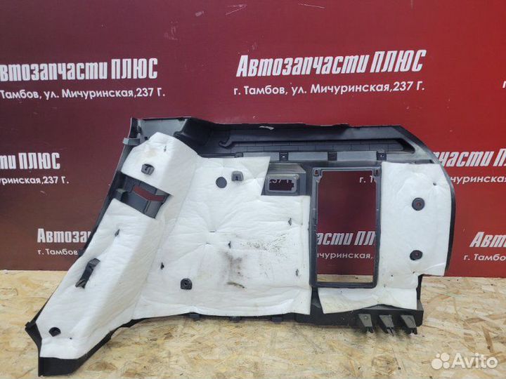 Обшивка багажника левая LADA X-Ray