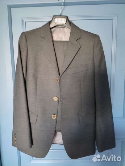 Костюм новый для школы 146 см, темно серый