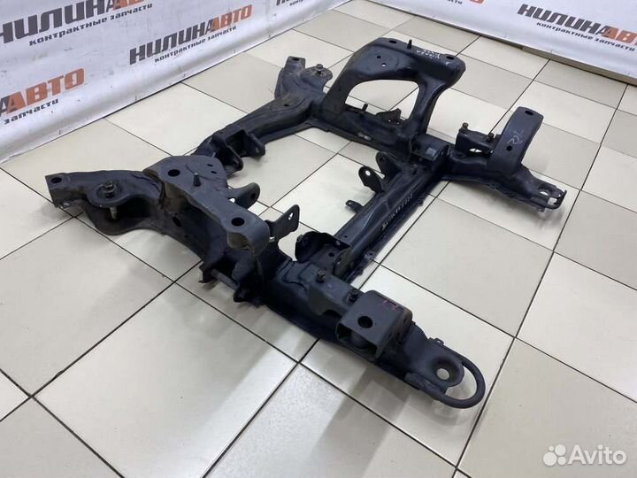 Подрамник Suzuki Grand Vitara 3 кроссовер 2.4 J24B