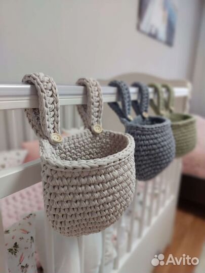 Органайзер на кроватку