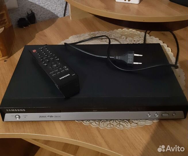 DVD проигрыватель Samsung DVD-P375