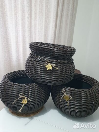 Кашпо из ротанга ручной работы