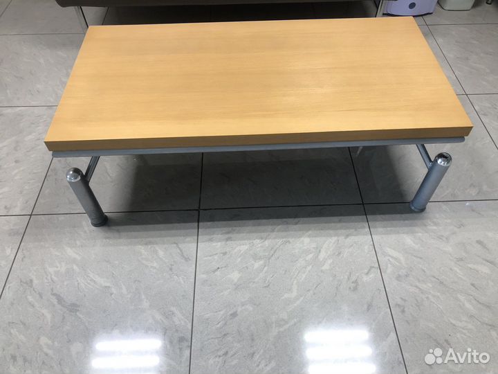 Журнальный стол