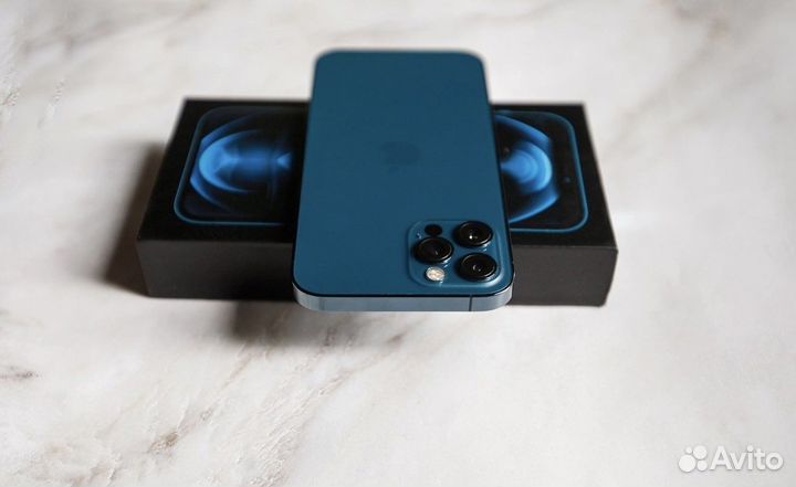 Синий iPhone 12 Pro