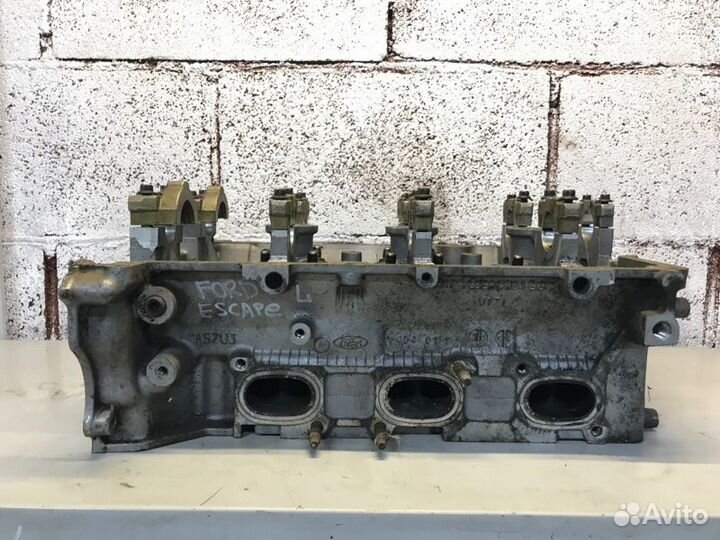 Головка блока цилиндров левая Ford Maverick 3.0L