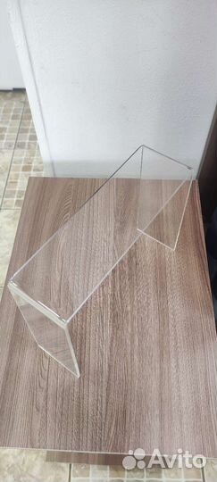 Подставка из оргстекла