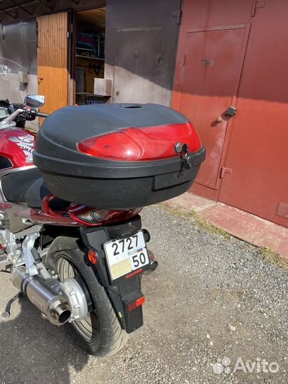 Центральный кофр на мотоцикл