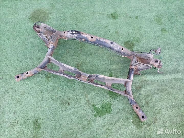 Подрамник задний Volkswagen Jetta седан 1.6 2006