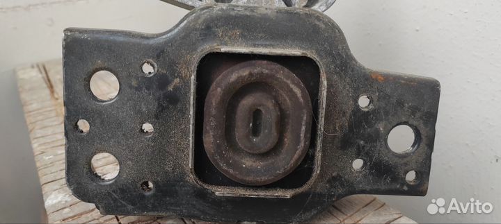 Опора двигателя Renault Megane 2