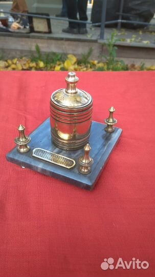 Старинная чернильница