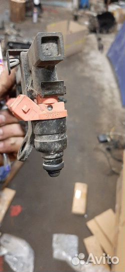 Рампа топливная Daewoo Matiz Дэу матиз двс 1.0 0.8