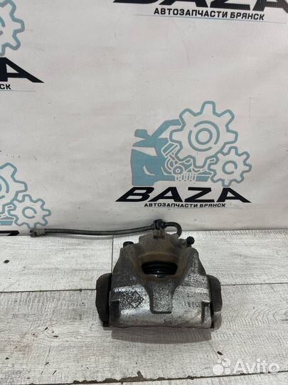 Суппорт передний левый Renault Kaptur