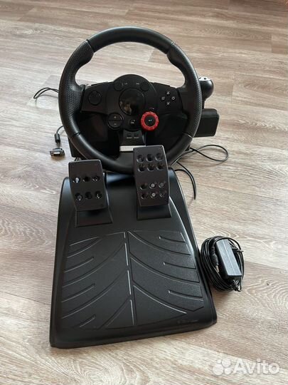 Игровой руль logitech driving force gt
