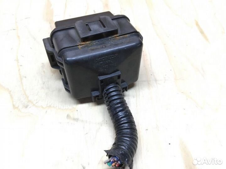 Блок реле и предохранителей Honda Stepwgn RK5 R20A
