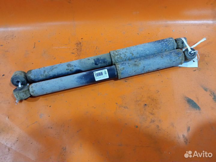 Амортизатор задний Toyota Succeed NCP51V