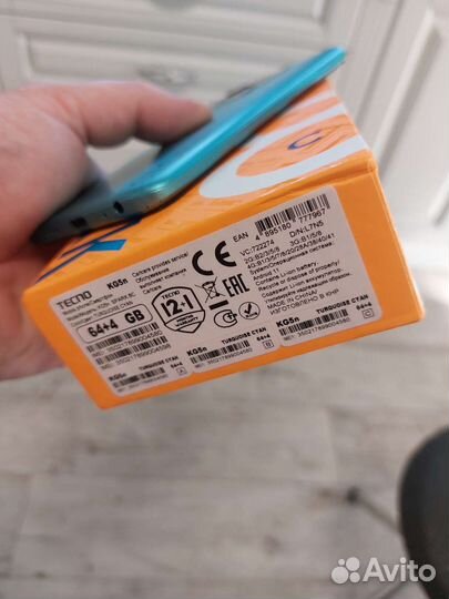 Tecno spark 8c 4+1/64gb NFC
