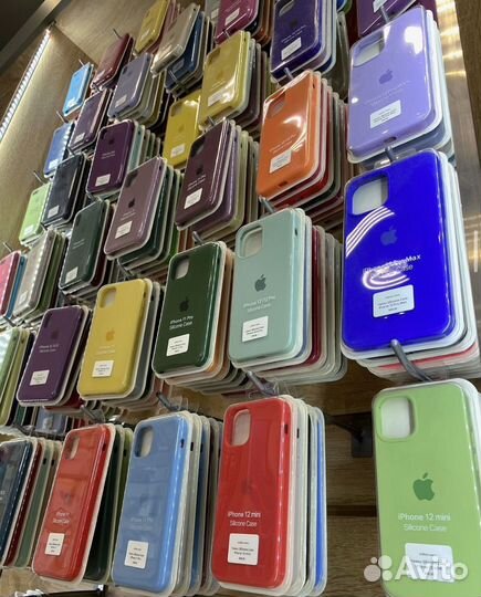 Чехолы на iPhone