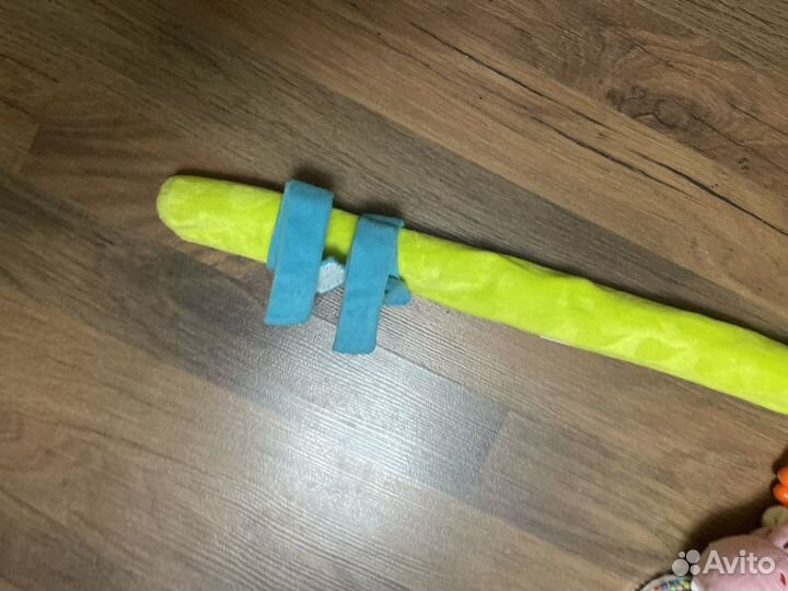 Развивающие игрушки дуга на кровать